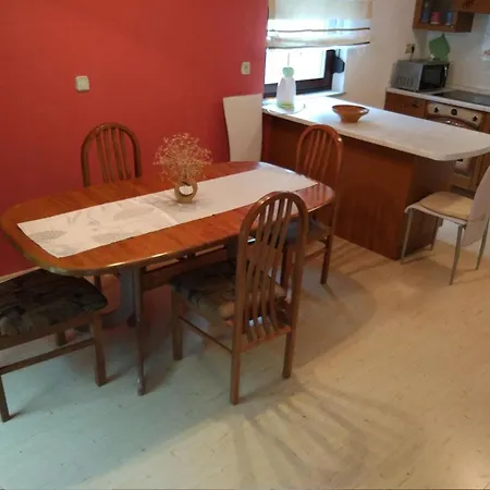 Apartman Mit Eigener Sonnenterrasse By Interhome *