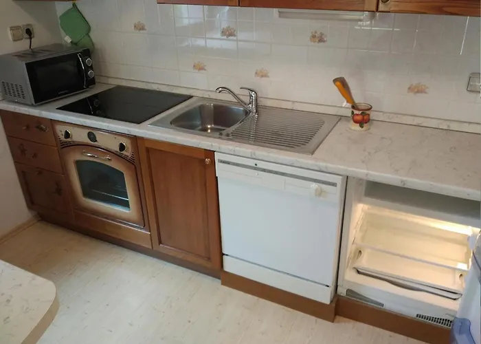 Mit Eigener Sonnenterrasse By Interhome Appartamento